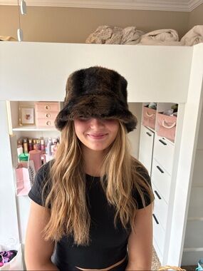 Ben Berger Luxury Collection Cozy Faux Fur Bucket Hat in Dark Brown